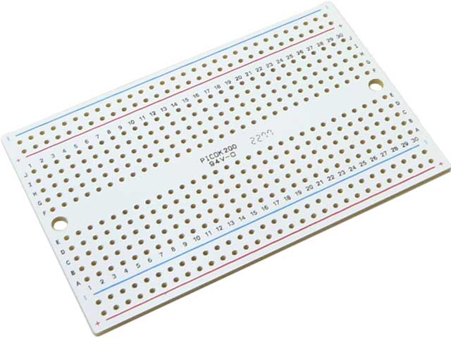 秋月のユニバーサル基板(ブレッドボード)のケースを作った